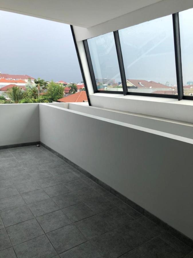 Cozy Puri Hotel จาการ์ตา ภายนอก รูปภาพ